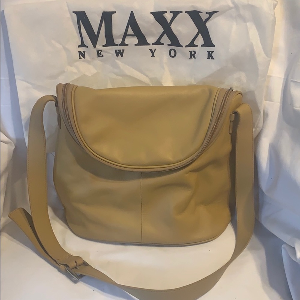 MAXX New York Leather purse